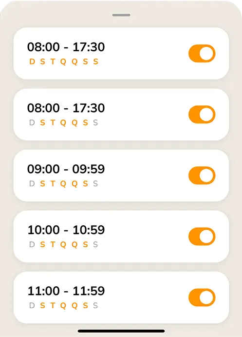 Tela do aplicativo Tholz mostrando lista de agendamentos automáticos com horários configurados.